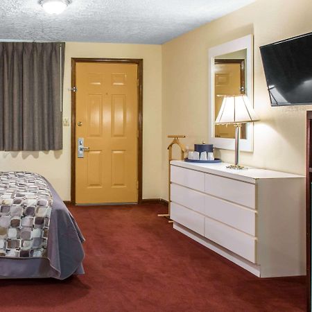 Rodeway Inn & Suites Branford - Guilford Extérieur photo