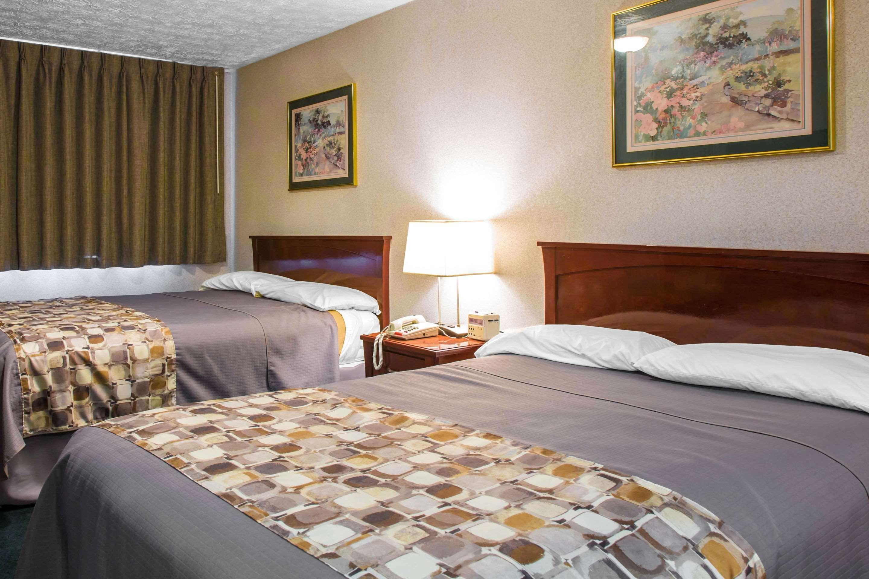 Rodeway Inn & Suites Branford - Guilford Extérieur photo